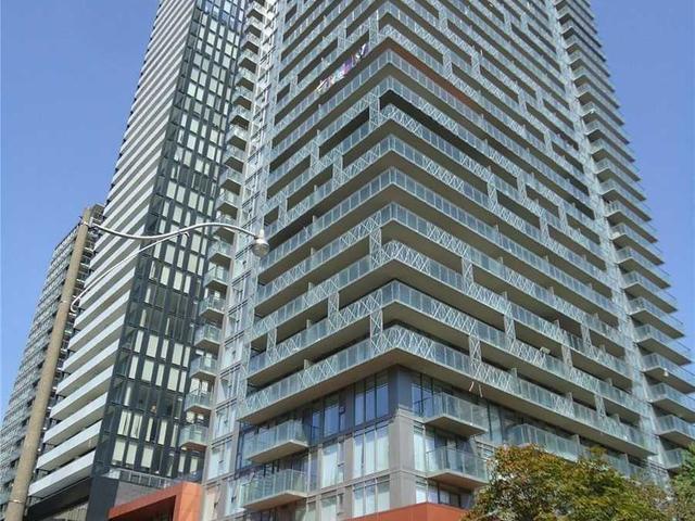 906 - 50 Wellesley St E