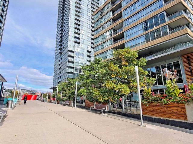 3003 - 15 Iceboat Terr