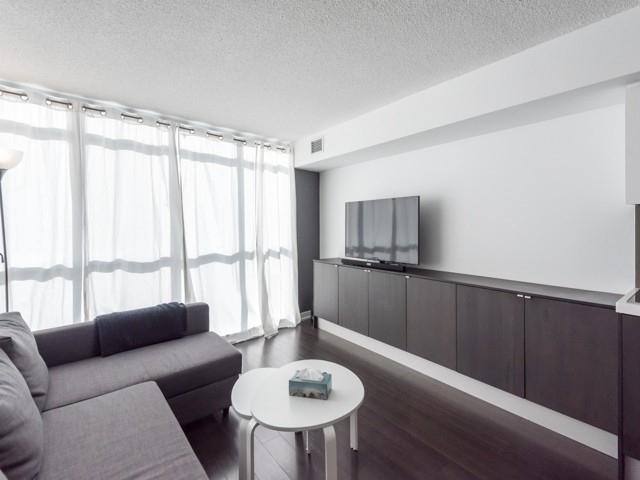 858 - 151 Dan Leckie Way