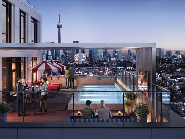 1003 - 484 Spadina Ave