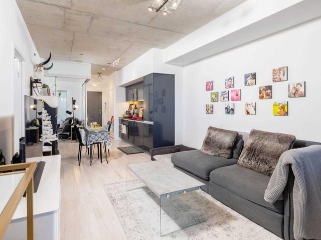 213 - 20 Gladstone Ave