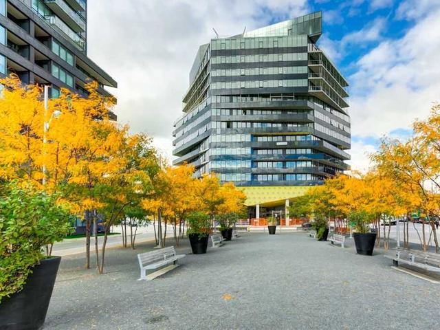1005 - 21 Lawren Harris Sq