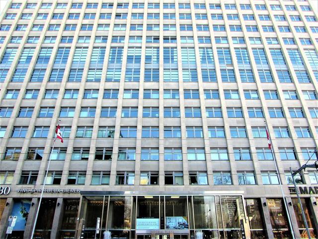 1227 - 111 St Clair Ave W