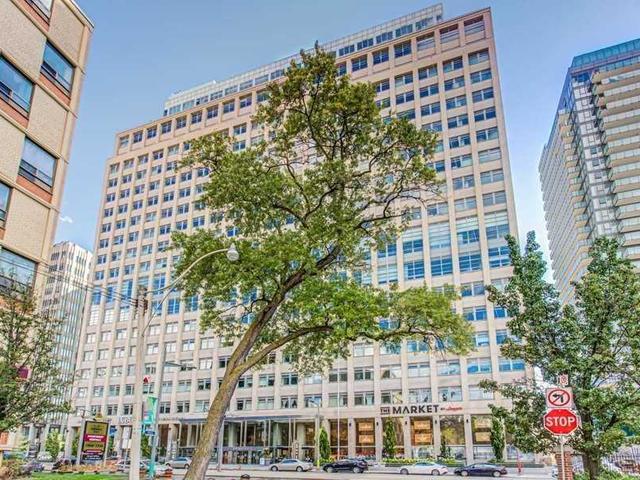 303 - 111 St Clair Ave