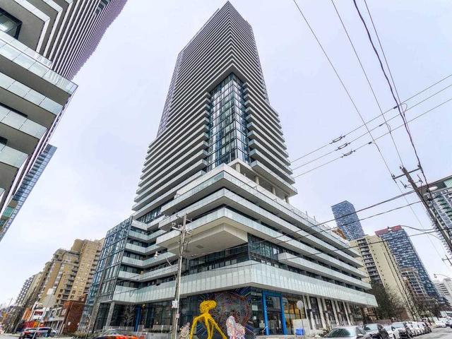 218 - 161 Roehampton Ave
