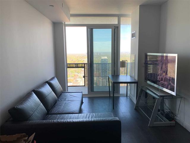 3707 - 8 Eglinton Ave E