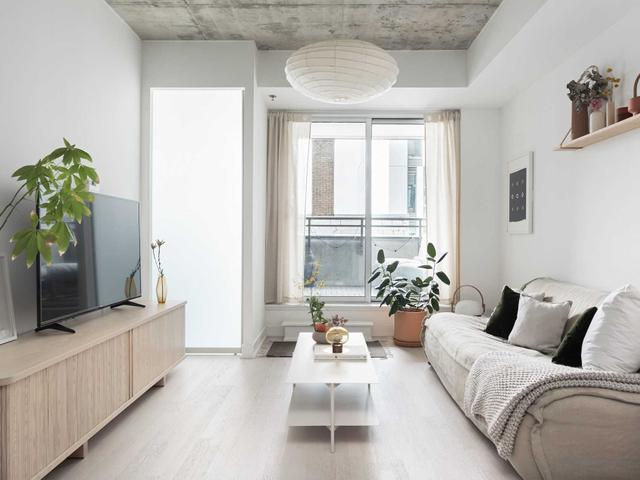 216 - 20 Minowan Miikan Lane