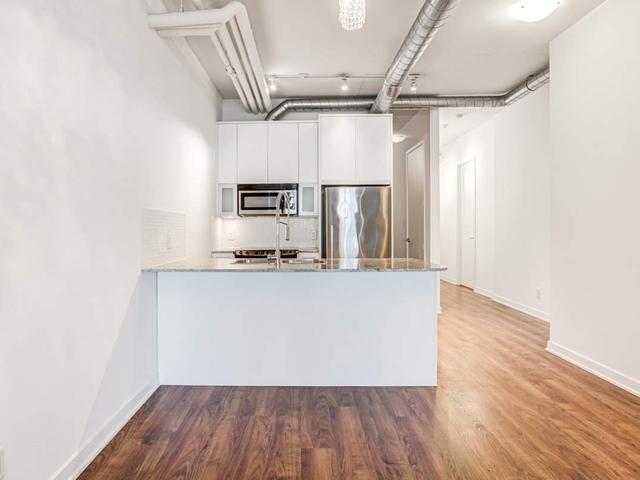 517 - 380 Macpherson Ave