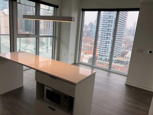 1810 - 15 Lower Jarvis St