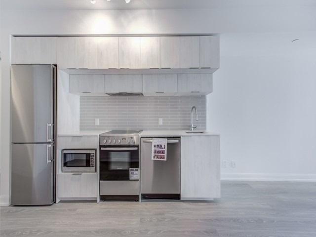 1212 - 181 Dundas St E