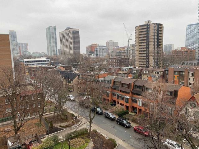 810 - 30 Gloucester St