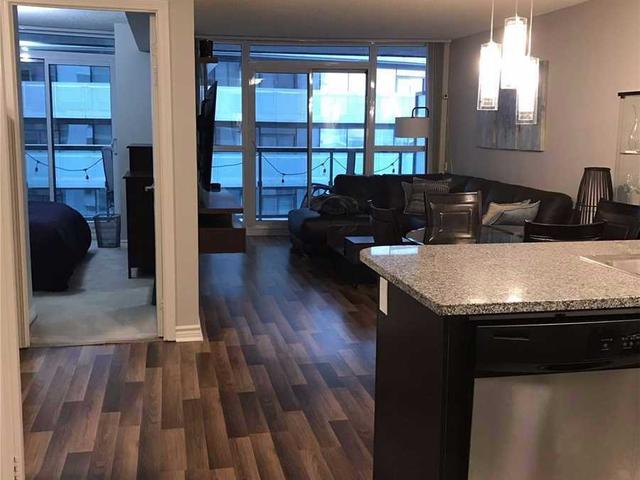 2908 - 19 Grand Trunk Cres