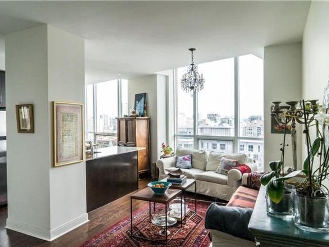 1505E - 38 The Esplanade St