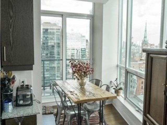 1505E - 38 The Esplanade St