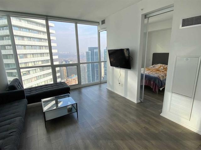 4909 - 45 Charles St E