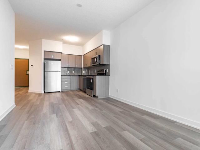 PH07 - 1603 Eglinton Ave W