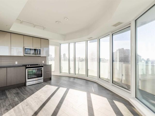 3305 - 403 Church St