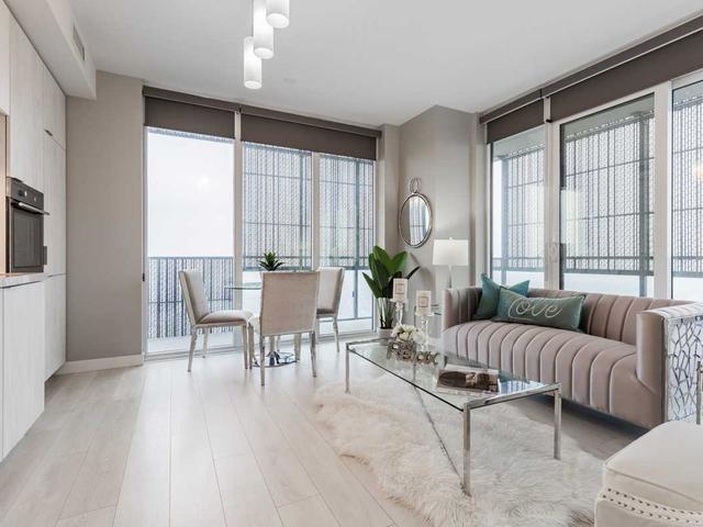 4911 - 8 Eglinton Ave E