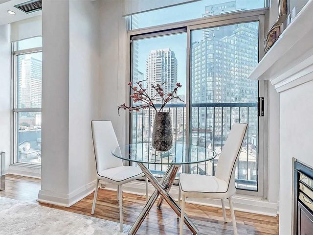 609 - 8 Wellesley St E