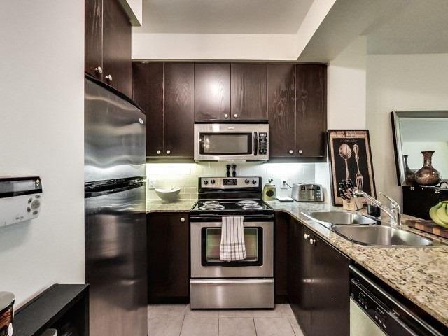 1204 - 38 The Esplanade Ave