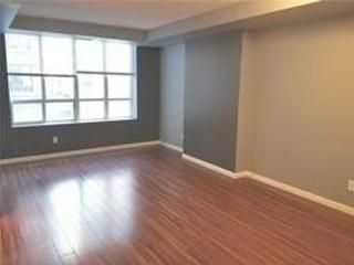 304 - 140 Simcoe St