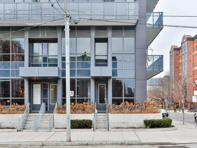 106 - 1030 King St W
