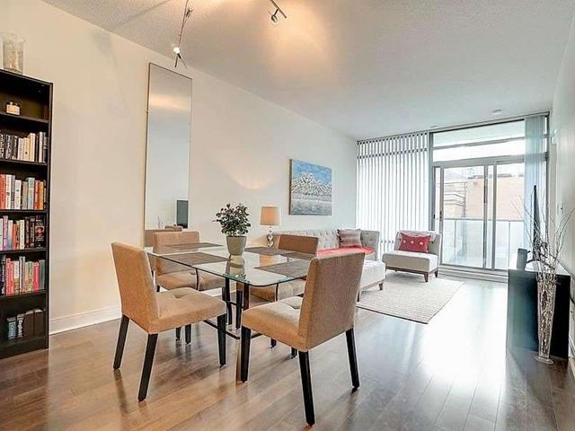 208 - 21 Scollard St