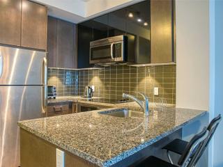 909 - 89 Dunfield Ave