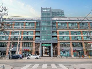 1812 - 1171 Queen St