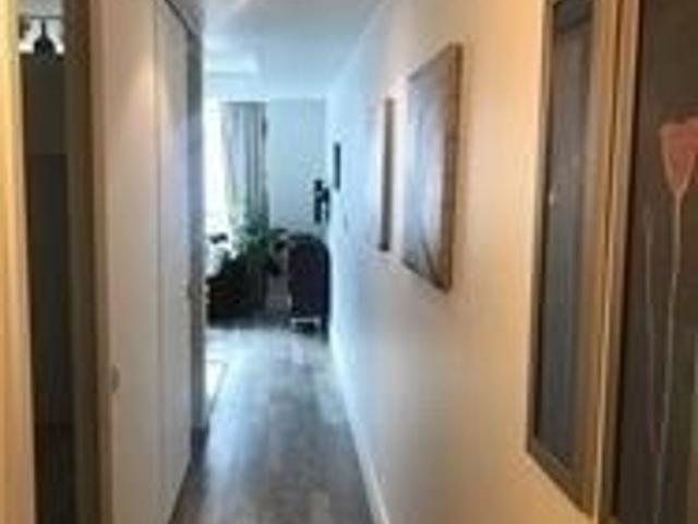 521 - 36 Blue Jays Way