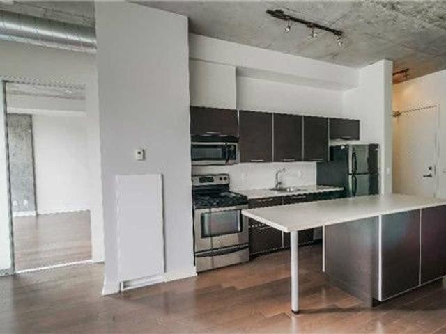 311 - 60 Bathurst St