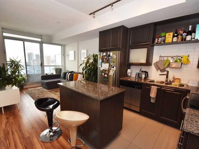 1805 - 500 Sherbourne St