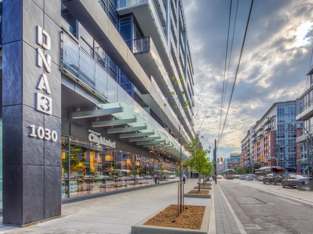 230 - 1030 King St W