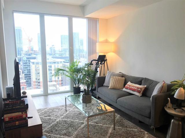 1606 - 435 Richmond St W