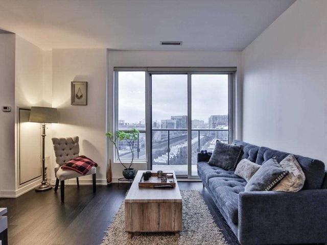 PH26 - 1030 King St W