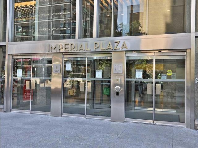 1625 - 111 St Clair Ave W