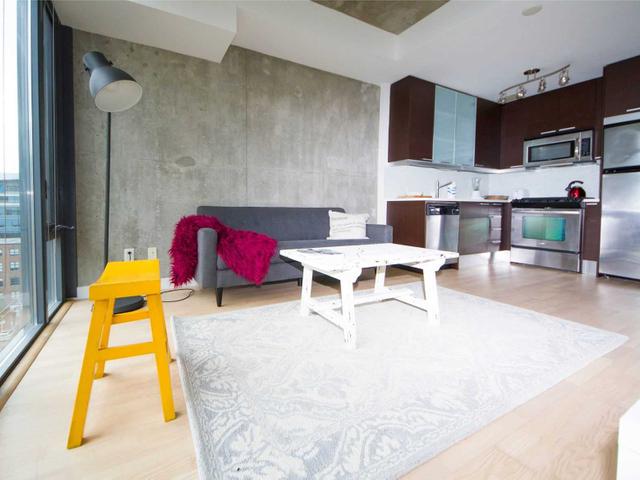 902 - 138 Princess Ave