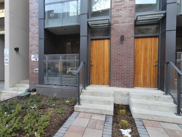 TH-104 - 90 Niagara St S