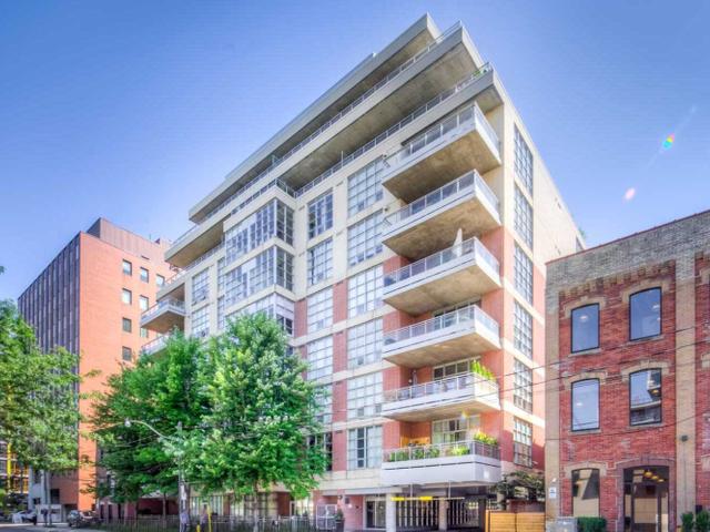 102 - 19 Brant St