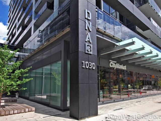 455 - 1030 King St W