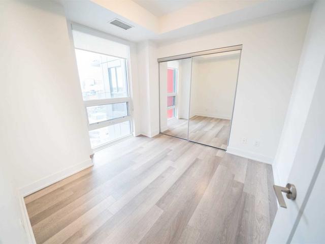 1110 - 318 Richmond St W