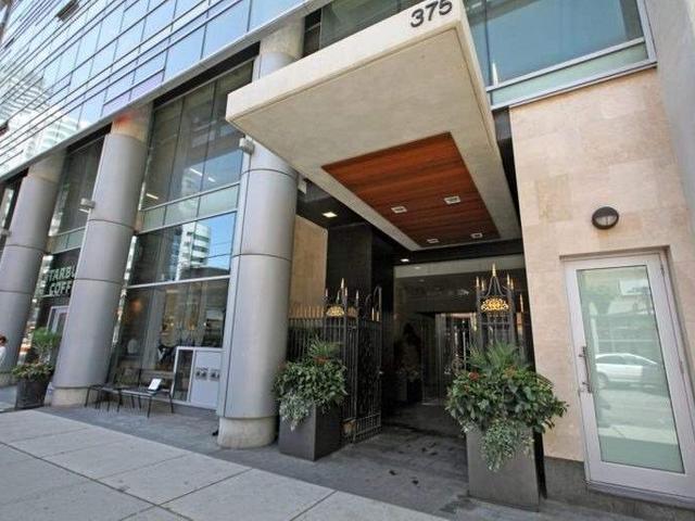 1008 - 375 King St W