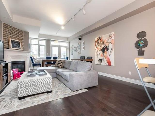 TH 117 - 500 Richmond St W