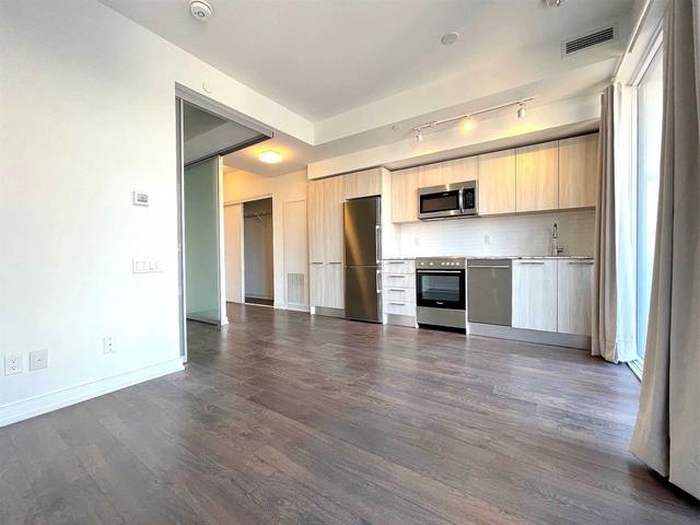 708 - 28 Wellesley St E