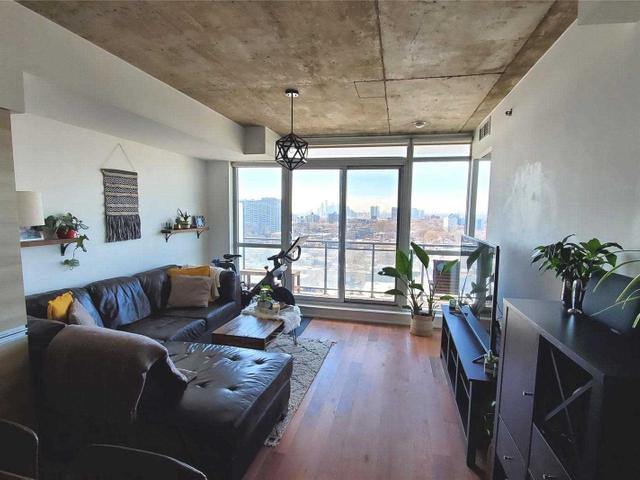 1411 - 20 Minowan Miikan Lane