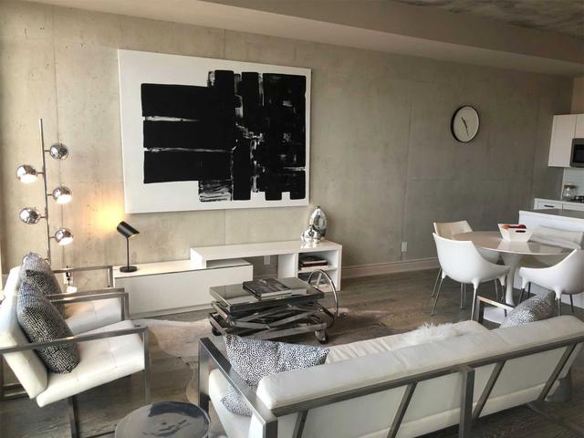 716 - 608 Richmond St W