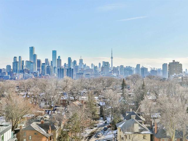 810 - 111 St Clair Ave W