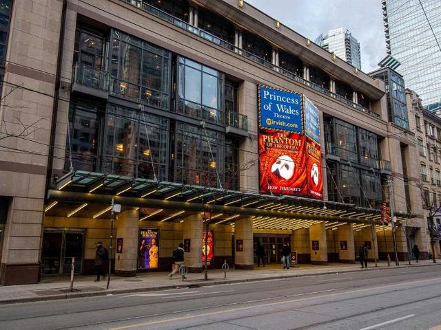 1215 - 50 John St