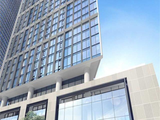 803 - 575 Bloor St E