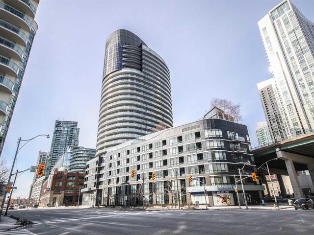 702 - 38 Dan Leckie Way